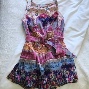 Cute silky romper!